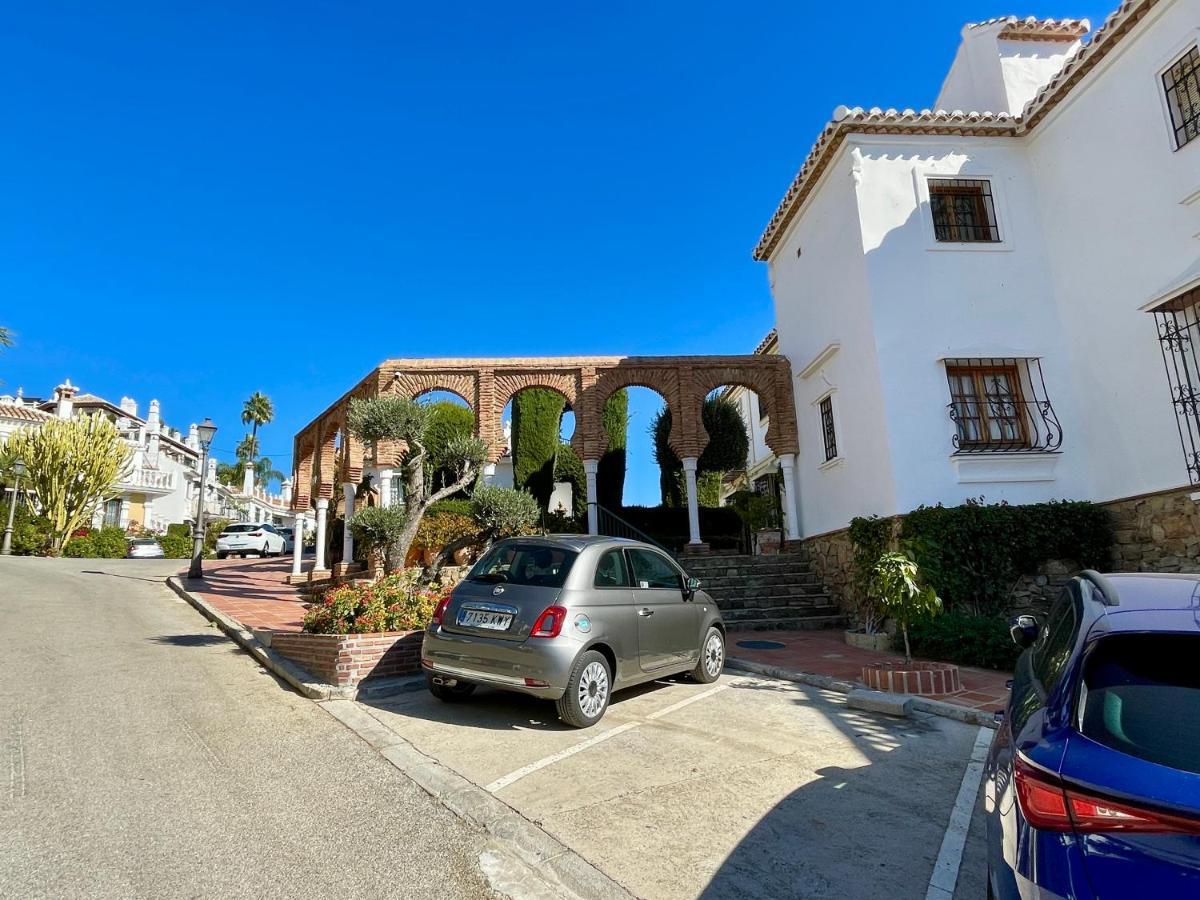 Semidetached Duplex Home At Puebla Aida, Mijas Golf With Pool, Golf And Sea Views Málaga Eksteriør billede